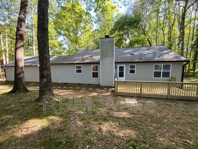 Building Photo - 4200 Willowdale Ct