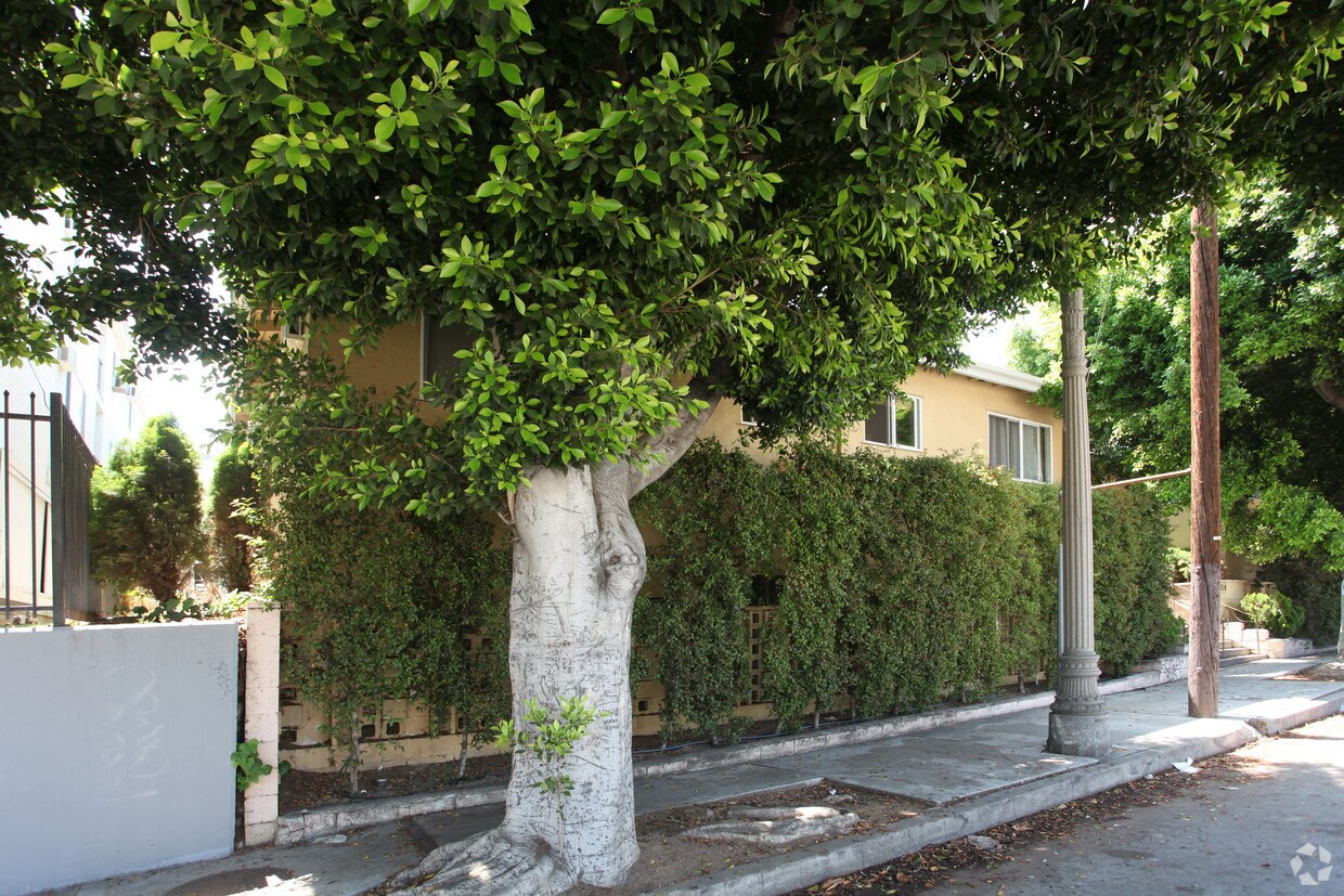 Building Photo - 4313 Verdugo Rd
