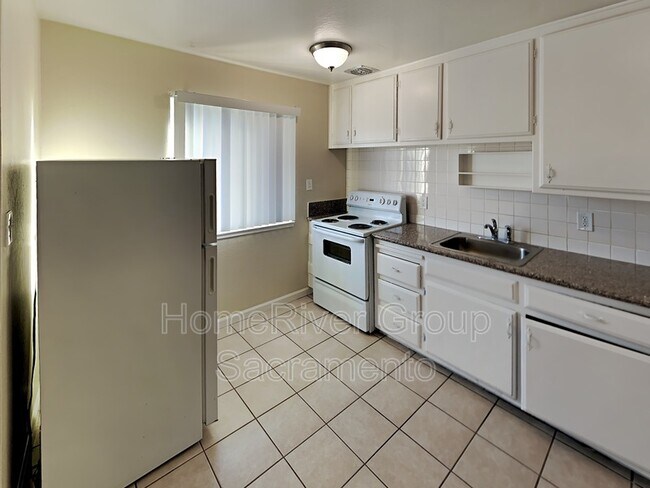 Building Photo - 3119 Eastern Ave