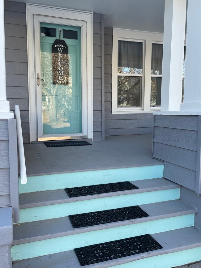 Building Photo - 4923 Chicago St