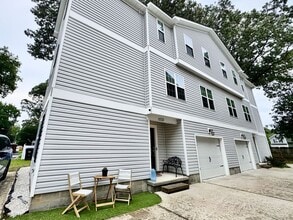 Building Photo - 1533 Ocean Garden St