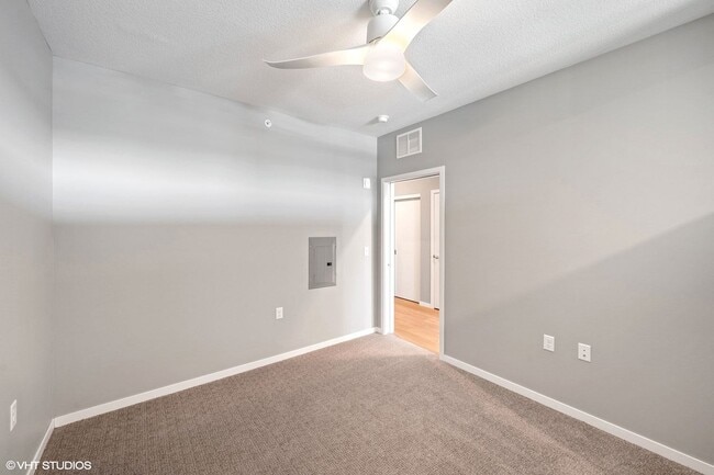 Interior Photo - Lago Apartments