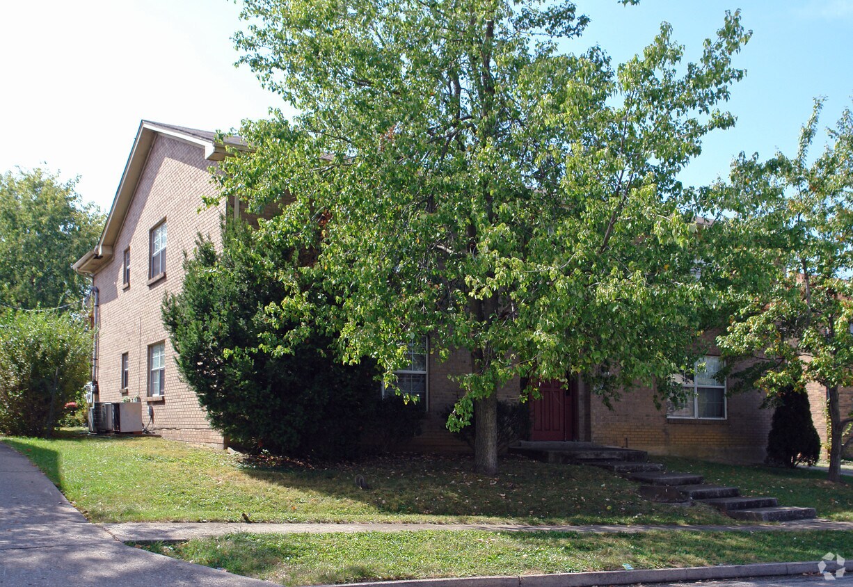 Primary Photo - 2945 Winter Garden Dr