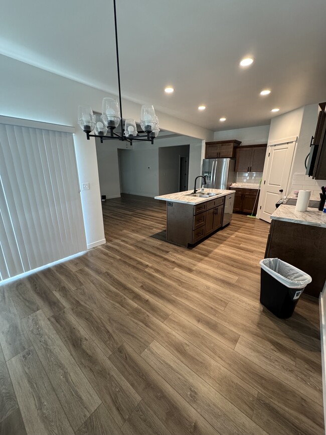Dining/ kitchen area - 1264 Terra Ave