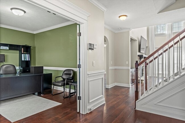 Building Photo - 839 Leyland Ln