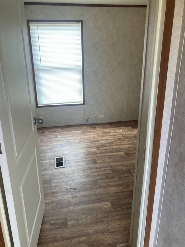 Foto del edificio - 203 Pecan Grove Cir