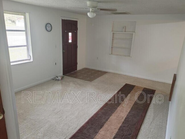 Building Photo - 9055 S Zanmar Dr