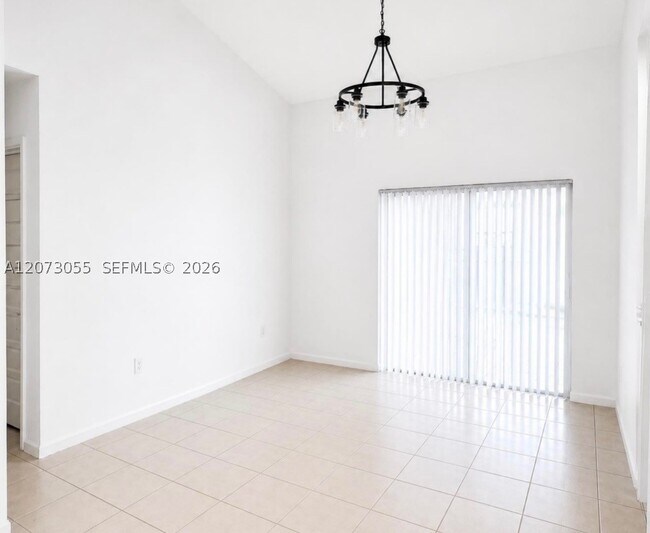 Foto del edificio - 10290 SW 146th Ave