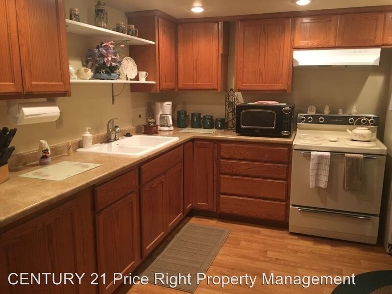 2 br, 1 bath Apartment 820 Highland Ave Apartment for Rent in