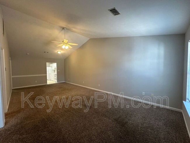Building Photo - 230 Sassafrass Lane