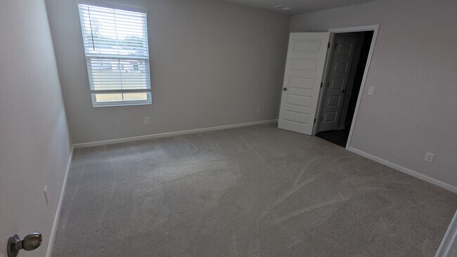 Foto del edificio - 109 Bottlebrush Dr