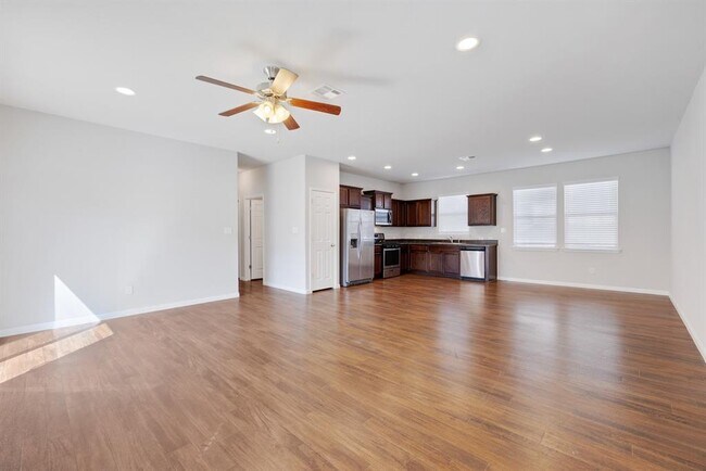 Foto del edificio - 429 Cinnamon Teal Ln