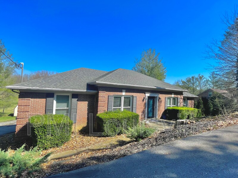 3833 Barbara Ann Blvd, Crestwood, KY 40014 House for Rent in