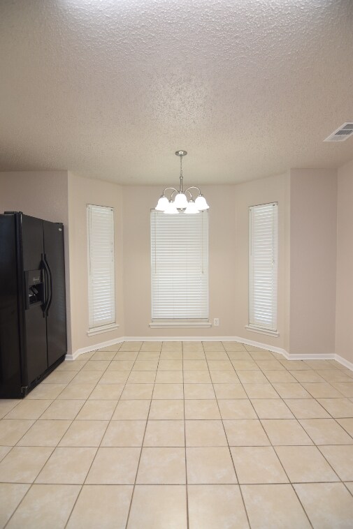 Foto del edificio - 2806 Fieldstone Dr