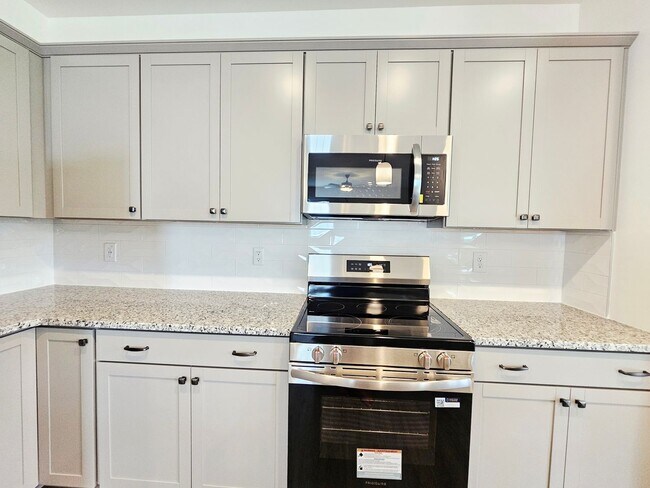 Foto del edificio - Newly Built Home In Raeford NC