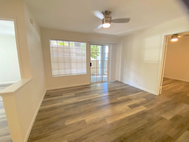 Building Photo - Available Now – 2BR/2BA Condo in Elima Lan...