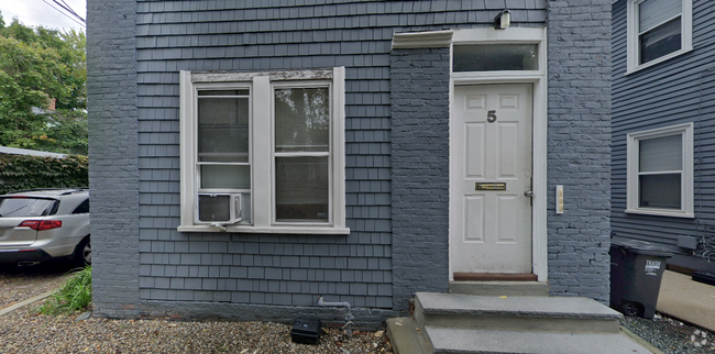 Building Photo - 5 Elmer St