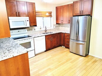 Building Photo - 16 Sammut Pl