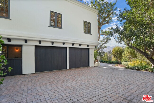 Building Photo - 6611 Portshead Rd