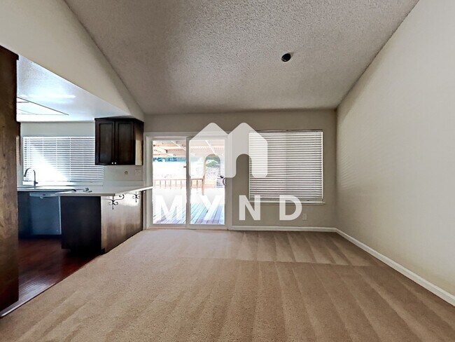 Building Photo - 462 Beckham Dr