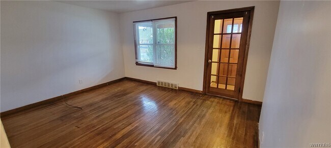 Foto del edificio - 3563 Sherwood Ave