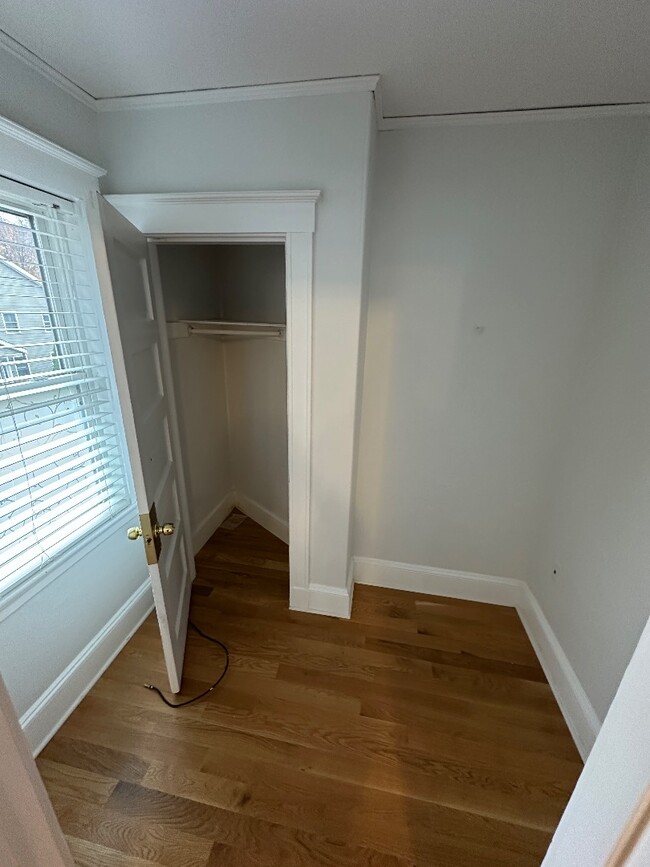 Building Photo - 151 Edinboro St