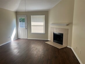 Building Photo - 8570 Chaletford Dr