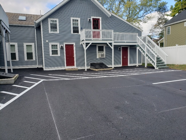 Building Photo - 171 Peirce St
