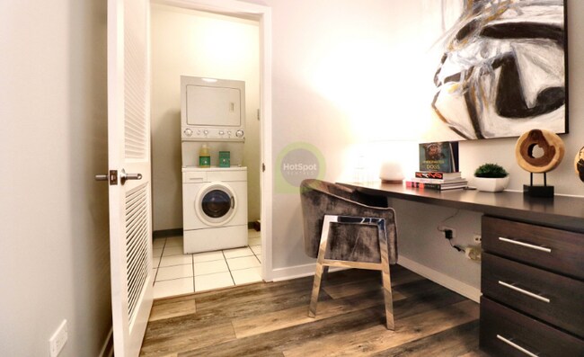 Foto del edificio - 510 W Huron St