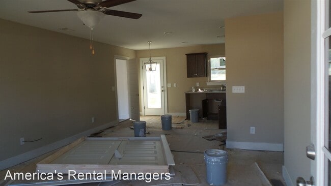 Building Photo - 3 br, 2 bath House - 18399 Arabian Drive