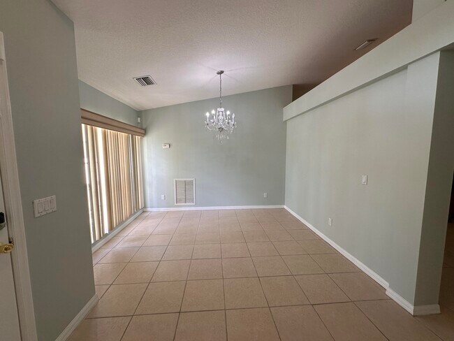 Foto del edificio - 2397 SE Addison St