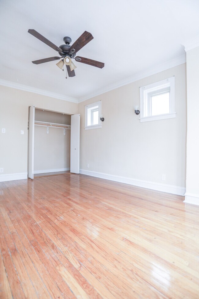 3944 W Roscoe St Unit 2A, Chicago, IL 60618 Condo for Rent in Chicago