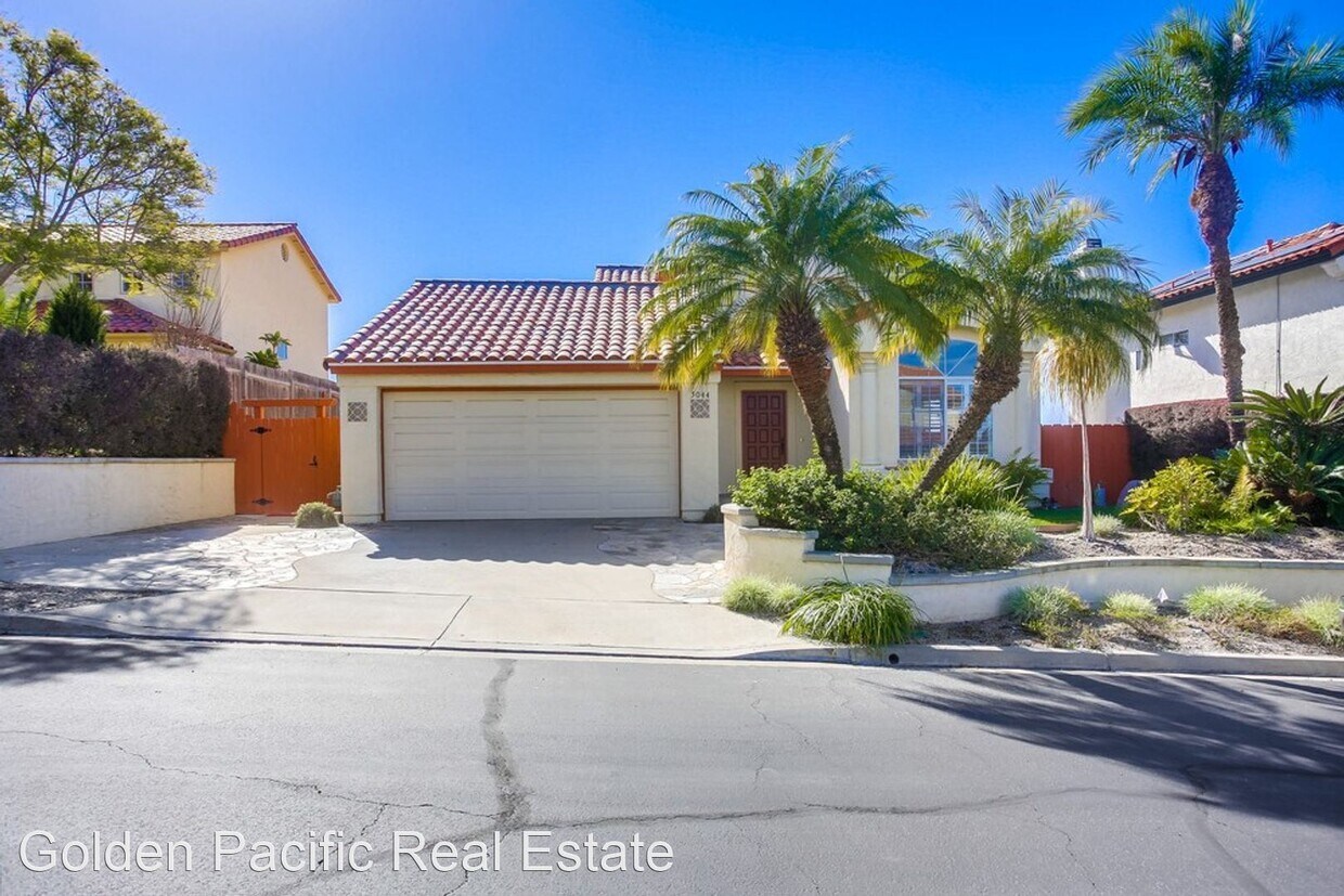 2 br, 2 bath House 5044 Viewridge Way House Rental in Oceanside, CA