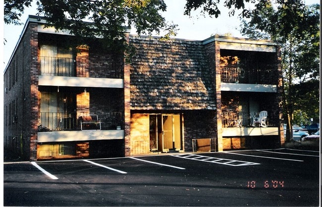 Building Photo - The Valerie