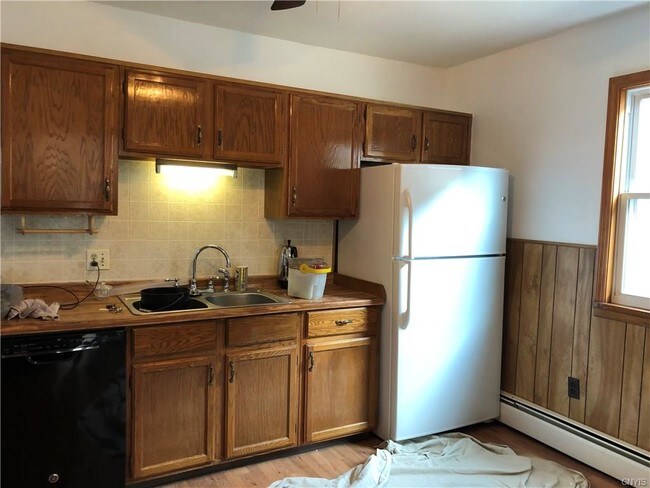 Foto del edificio - 1356 Oak St