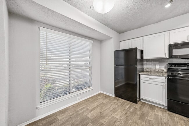 Foto del edificio - The View at Lake Highlands