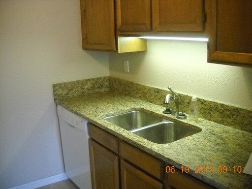 Building Photo - 1145 Bacchus Dr