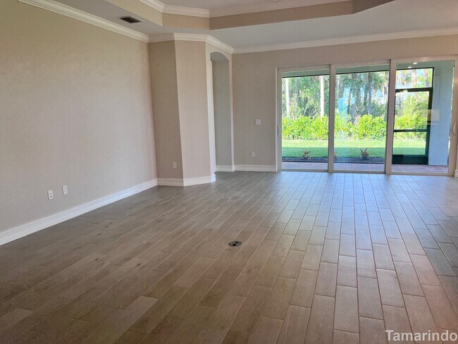 Sala de estar - 339 Tamarindo Ln