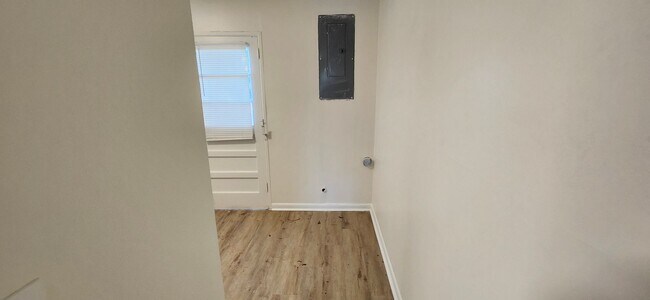 Foto del edificio - 1234 Peacock Ave