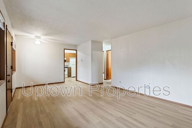 Foto del edificio - 8049 NE Flanders St