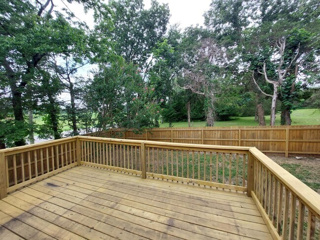 Building Photo - 1001 Nighthawk Ln