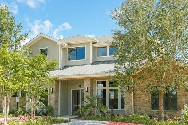 Foto del edificio - 7315 Spring Cypress Rd