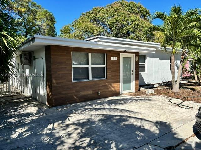 Foto del edificio - 175 NW 121st St