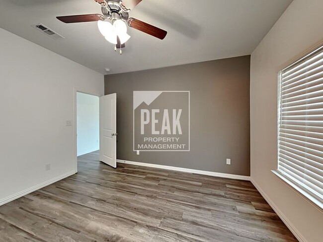Building Photo - Newly Built Home for Rent in North Richlan...
