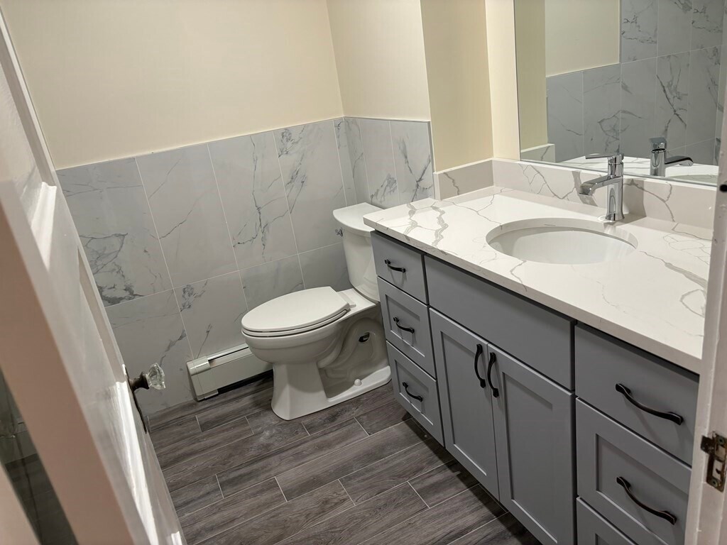 Foto del edificio - 761 E 7th St