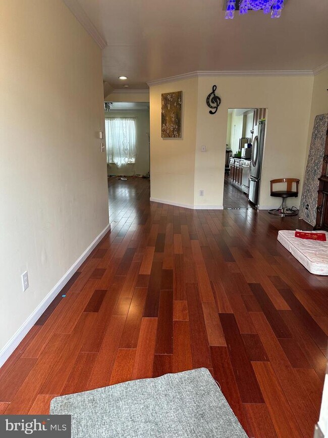 Foto del edificio - 221 S Savanna Dr