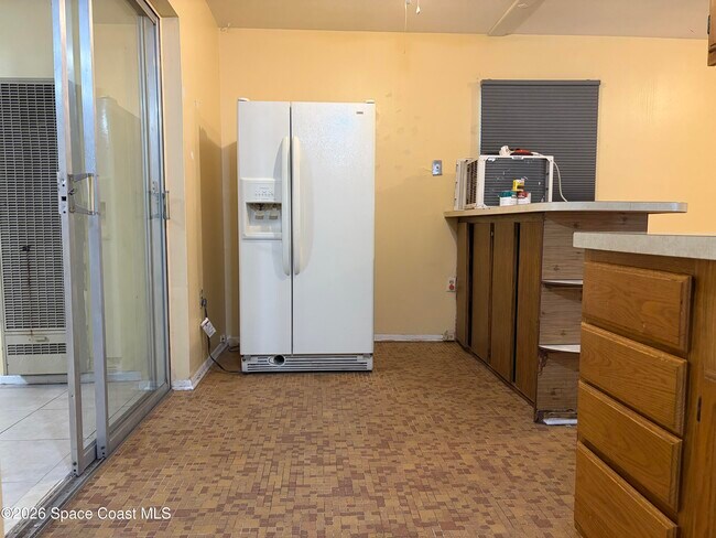 Foto del edificio - 740 Thomas Ln