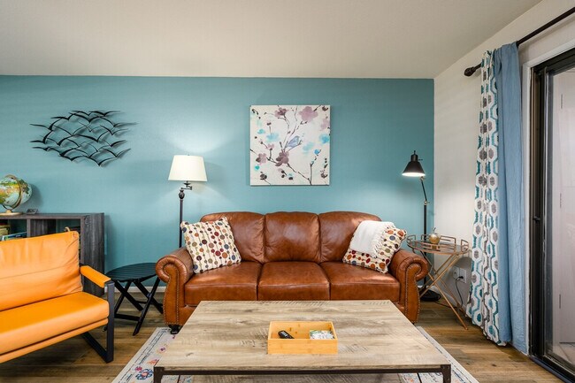 Foto del edificio - 4303 E Cactus Rd