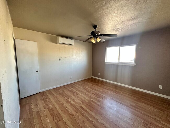 Foto del edificio - 7224 Dale Rd