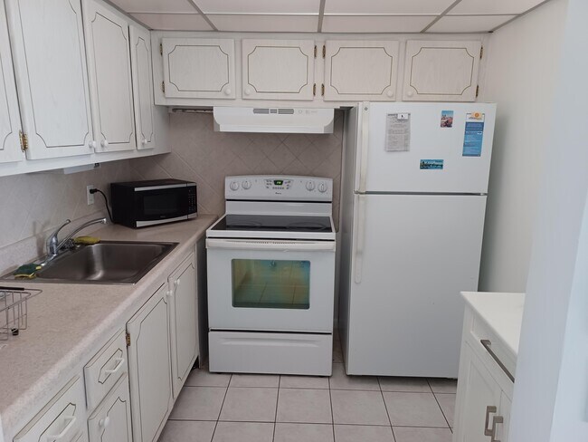 Building Photo - 239 Sheffield J